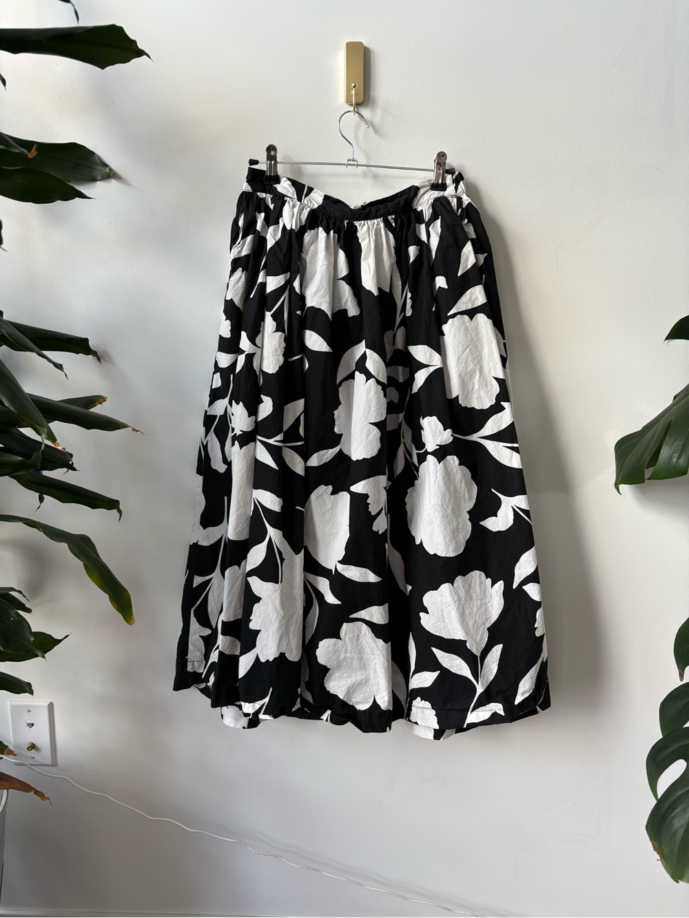 Kate Spade Black & White Floral Midi Skirt - Women
